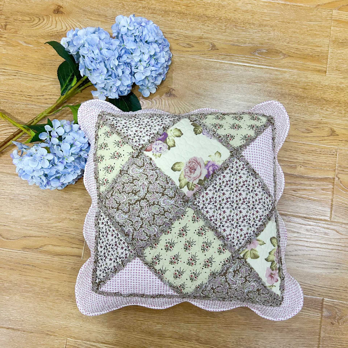 Pastel Patchwork and Heart Pillow Cover, 45 x 45 cm Decorative Cushion Case for Sofas and Bedrooms