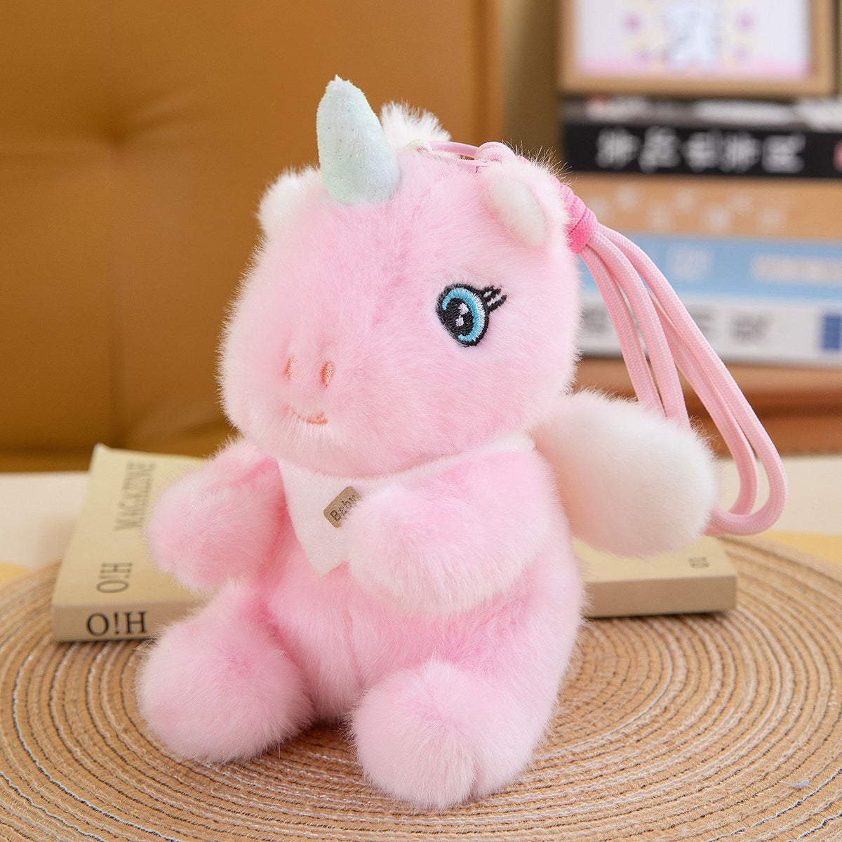 Mini Animal Plush Friends, 16 cm Pocket-Sized Stuffed Toys with Raccoon, Sloth, Cat, Penguin, Dinosaur and Frog Styles for Cozy Desks