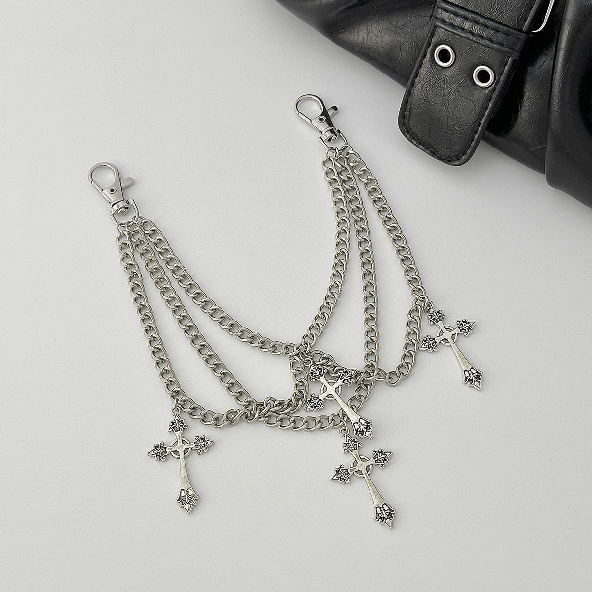 Edgy Handmade Metal Chain Charm | Trendy Minimalist Pendant for Stylish Bags & Effortless Looks
