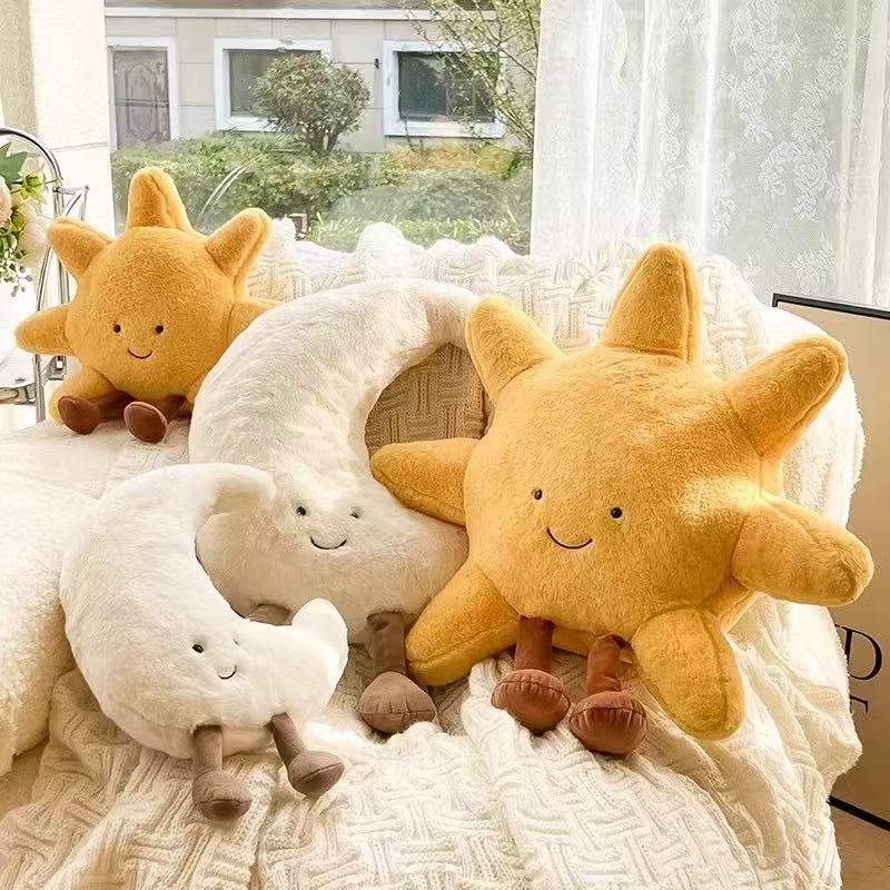 Smiling Sun and Moon Plush Toy, Approx. 30 cm Celestial Soft Companion for Cozy Bedrooms, Reading Corners and Thoughtful Gifts