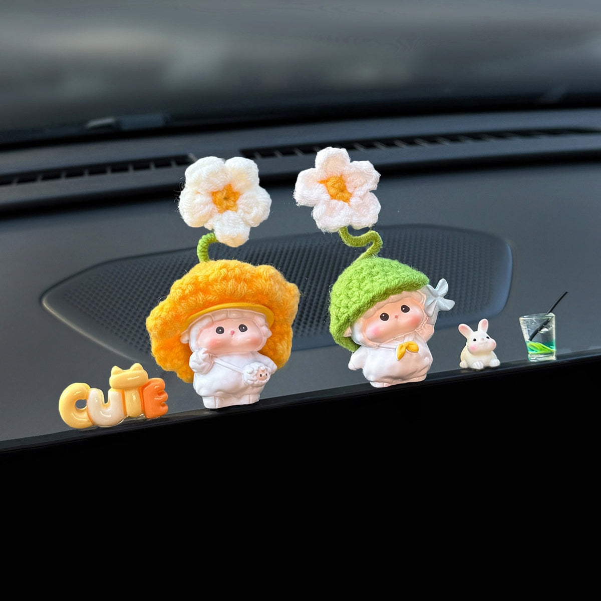 Five-Piece Lamb Figurine Set for Car Dashboard, Cute Mini Animal Accents for Desks and Shelves
