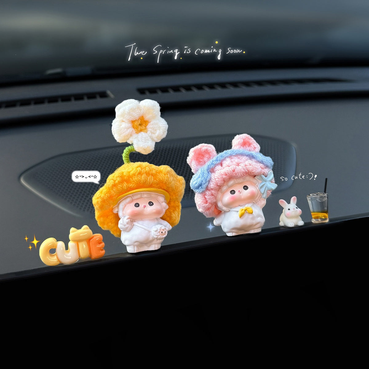 Five-Piece Lamb Figurine Set for Car Dashboard, Cute Mini Animal Accents for Desks and Shelves