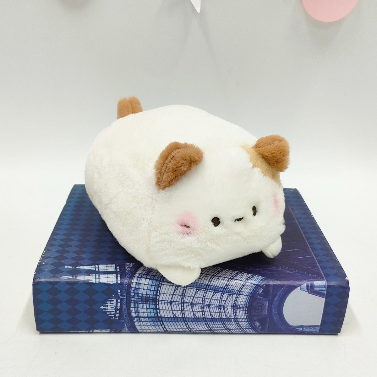 Round Animal Plush Toy, 15 cm Mini Pig, Calico Cat, Bunny, Dinosaur, Bee or Puppy for Cozy Desks and Gifts