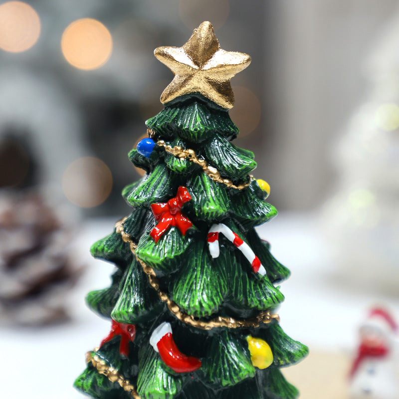 Mini Resin Christmas Tree Ornament, Festive Tabletop Decoration in 9 cm or 13 cm for Cozy Holiday Displays