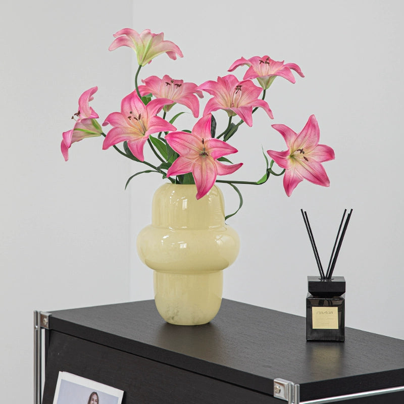 Vintage Ins style honey cream living room glass floral decoration, light luxury and high-end, milky white antique vase