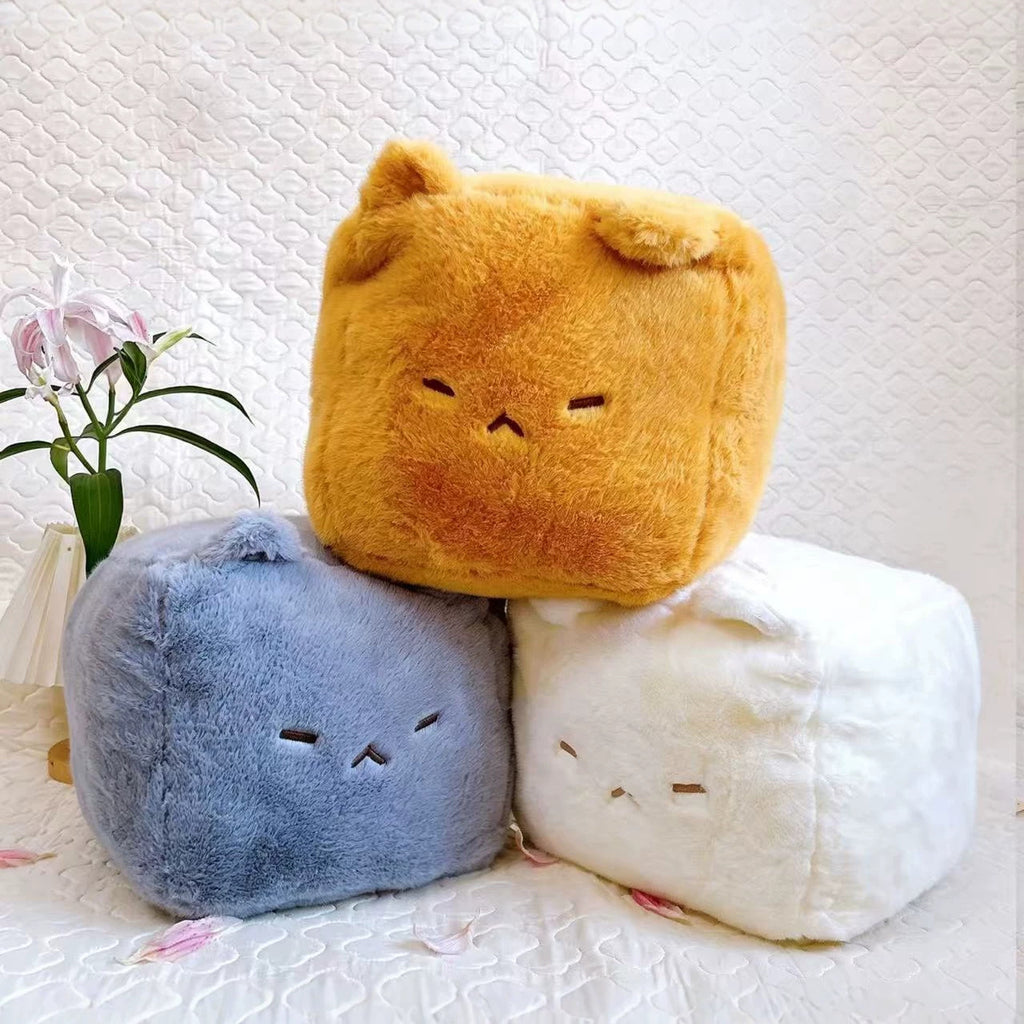 Square Cat Plush Cushion, 18 x 18 cm Soft Tofu-Inspired Cube Cat in White, Yellow or Blue for Cozy Bedrooms, Desks and Gifts