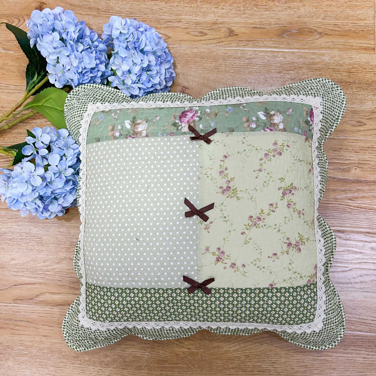 Pastel Patchwork and Heart Pillow Cover, 45 x 45 cm Decorative Cushion Case for Sofas and Bedrooms