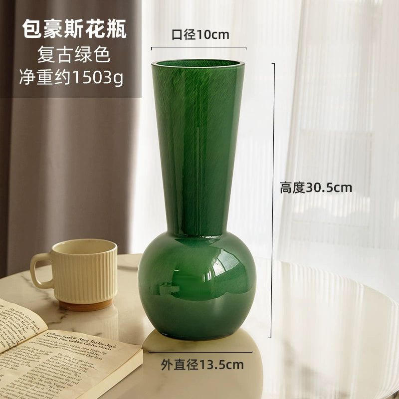 Porcelain powder beta glass vase