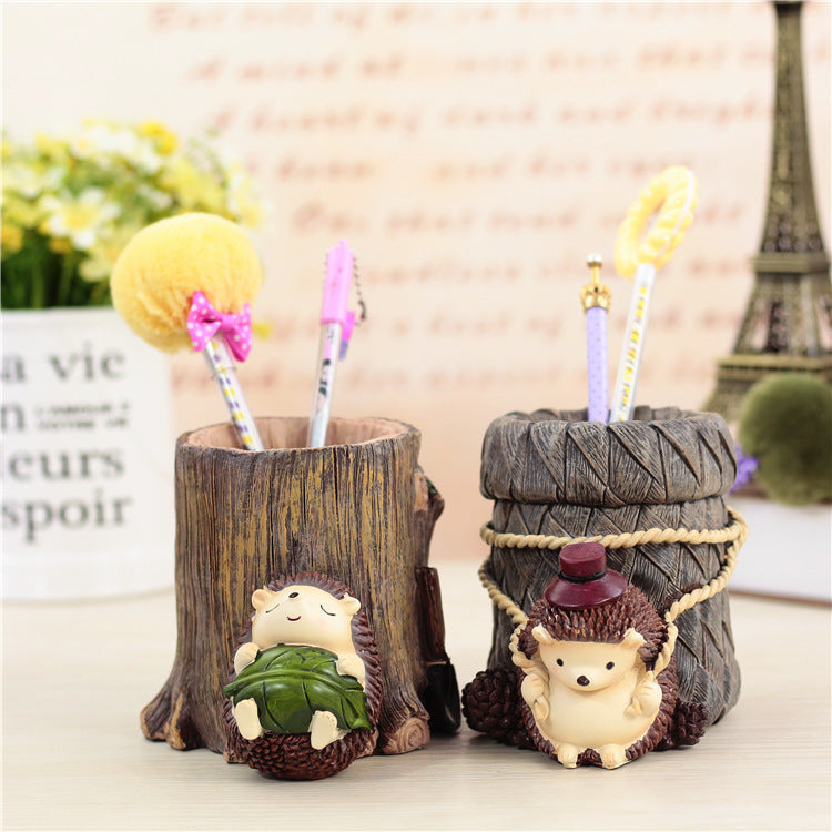 Hedgehog Pencil Holder Figurine, Leaf or Hat Woodland Desk Organizer for Pens, Brushes and Thoughtful Gifts