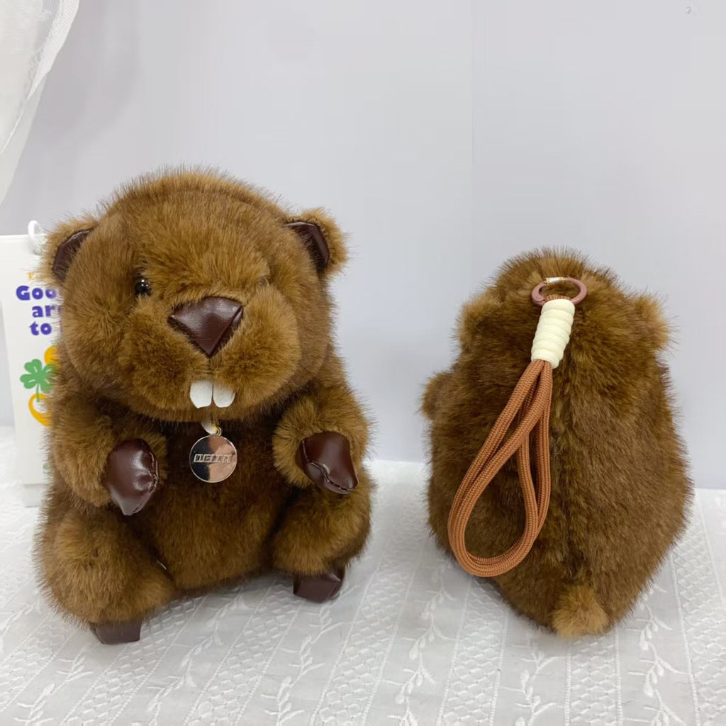 Marmot Plush Toy, 16–28 cm Stuffed Woodland Animal in Brown, Gray, Khaki or Patterned Vest Styles for Cozy Gifts