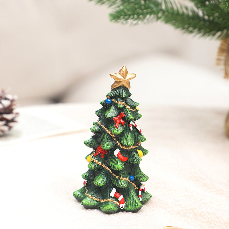 Mini Resin Christmas Tree Ornament, Festive Tabletop Decoration in 9 cm or 13 cm for Cozy Holiday Displays