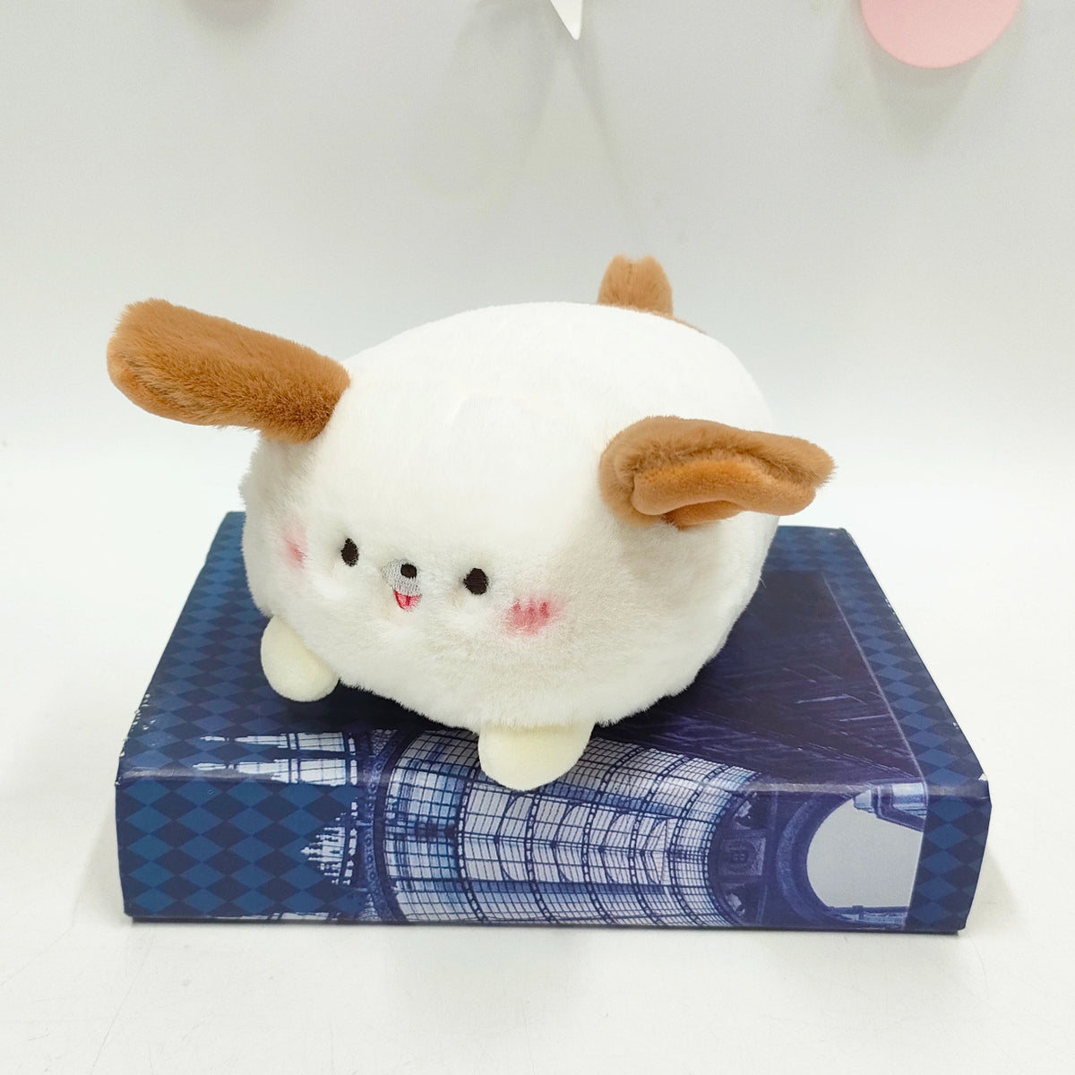 Round Animal Plush Toy, 15 cm Mini Pig, Calico Cat, Bunny, Dinosaur, Bee or Puppy for Cozy Desks and Gifts