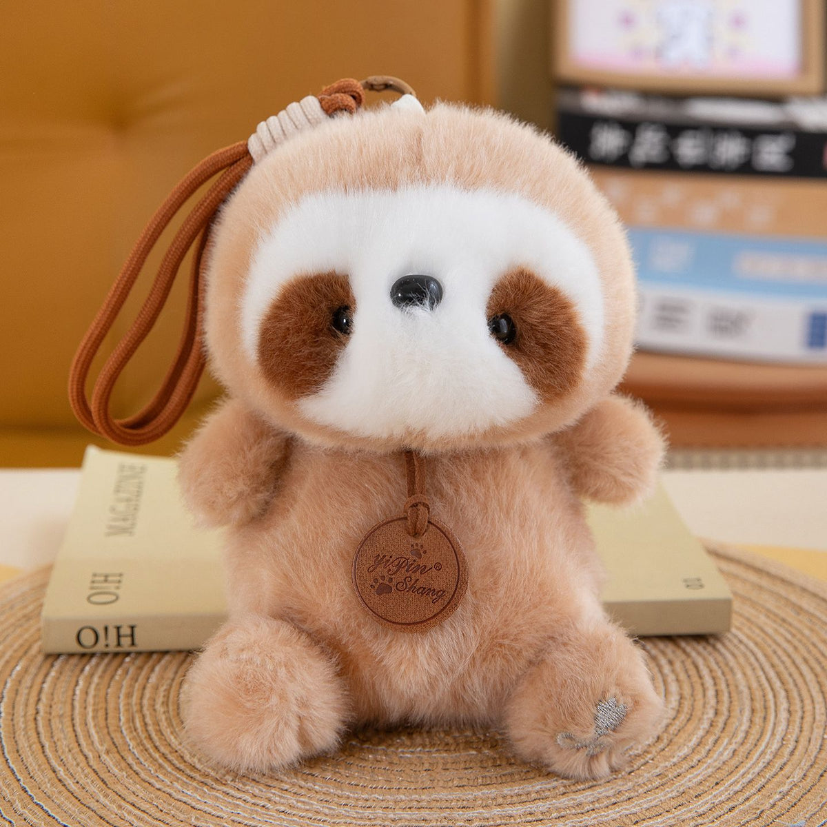 Mini Animal Plush Friends, 16 cm Pocket-Sized Stuffed Toys with Raccoon, Sloth, Cat, Penguin, Dinosaur and Frog Styles for Cozy Desks