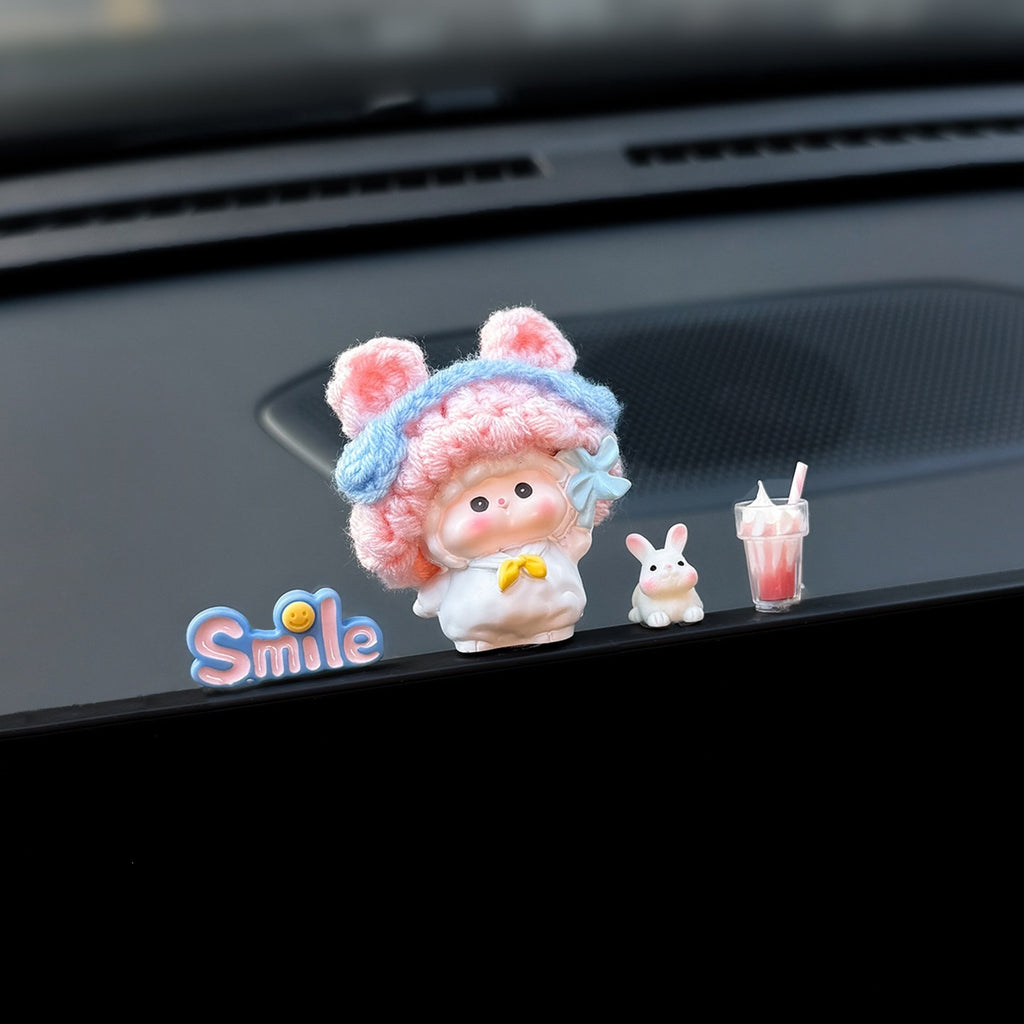 Five-Piece Lamb Figurine Set for Car Dashboard, Cute Mini Animal Accents for Desks and Shelves