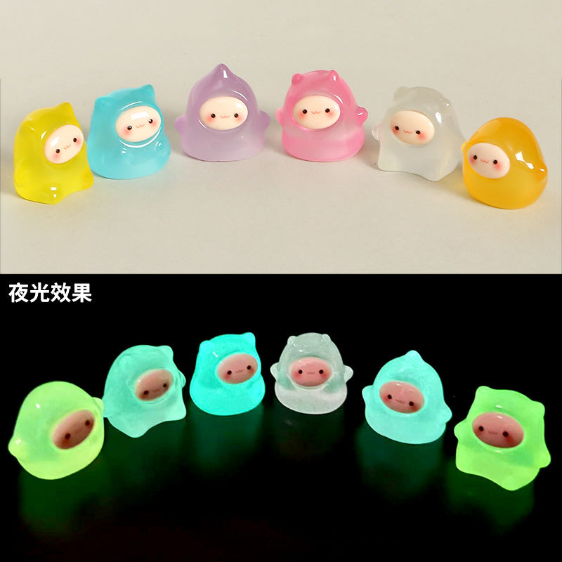 Pastel Ghost Miniatures, Complete 6 Piece Little Spirit Figurine Set for Fairy Gardens, Desks and Playful Seasonal Decor