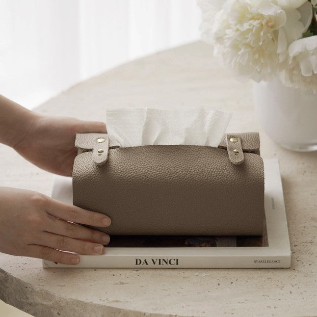 Modern Leather-Look Tissue Box Cover with Handle, Minimalist Tabletop Tissue Holder in Honey Brown, Coffee Gray or Mousse Gray for Living Rooms and Desks