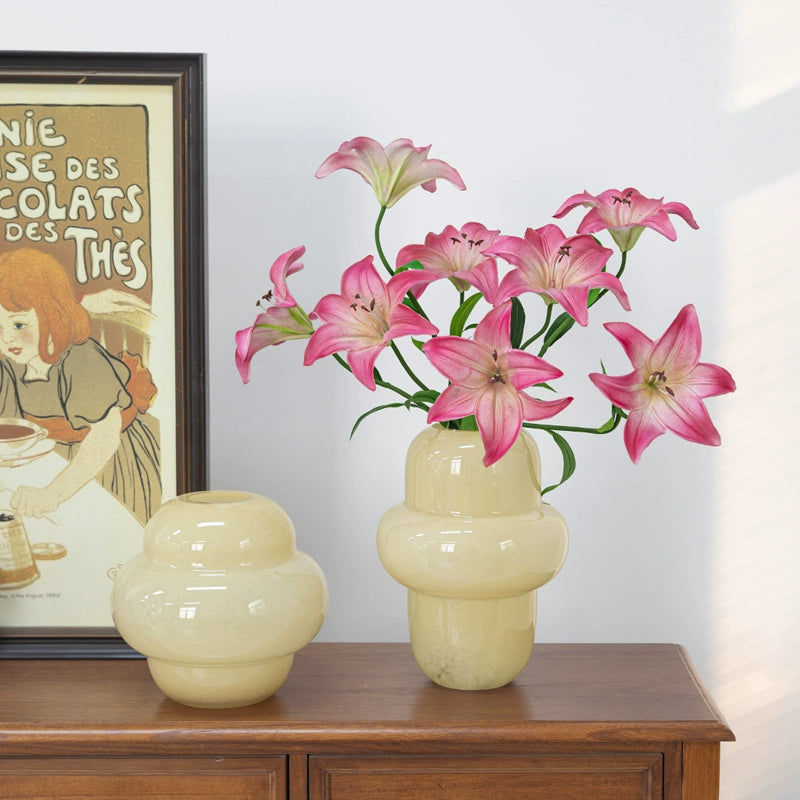 Vintage Ins style honey cream living room glass floral decoration, light luxury and high-end, milky white antique vase