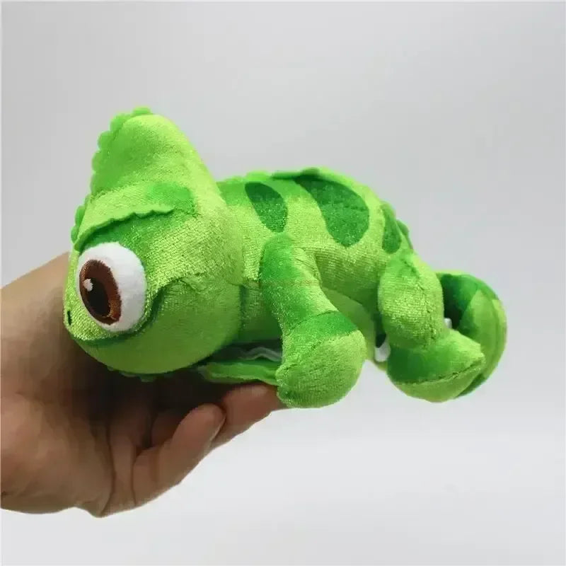 “15cm Green Chameleon Plush Toy - Lifelike Stuffed Animal with Rainforest Charm, Soft Cuddly Companion for Kids &amp; Reptile Lovers”