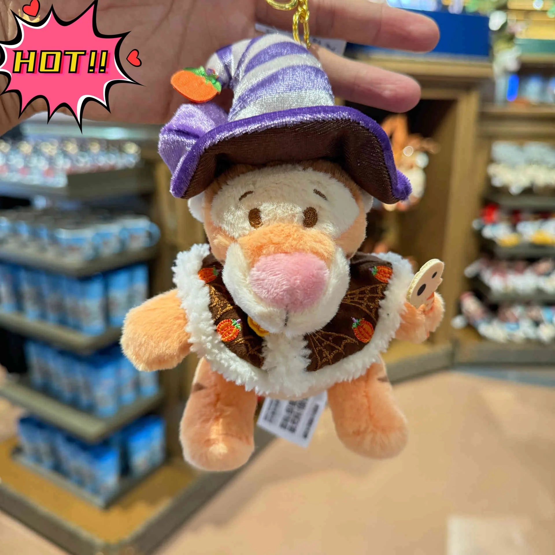 Shanghai Disneyland 2024 Halloween Winnie the Pooh, Piglet, Tigger, and Eeyore Plush Toys & Souvenirs