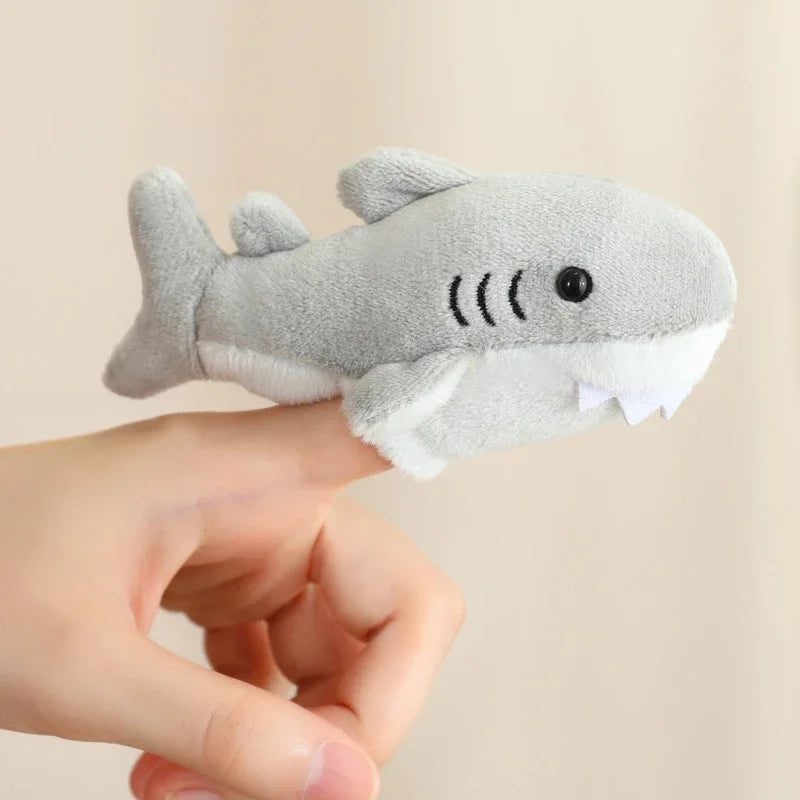 Cute Cartoon Animal Plush Hand Finger Puppet Toys Soft Mini Lifelike Parrot Peacock Shark Octopus Toys Funny Finger Game Props