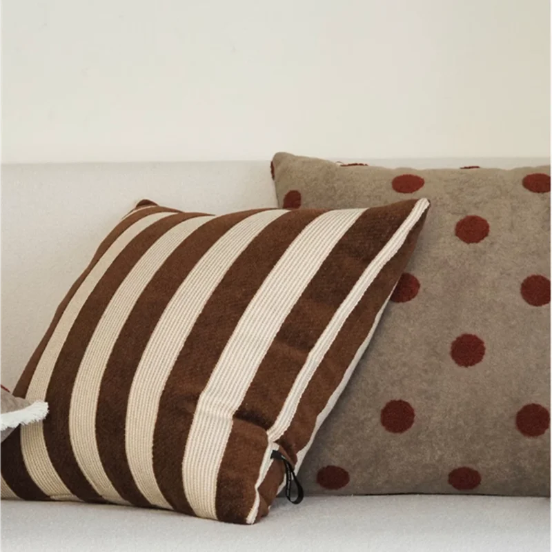 Retro Cabana Stripe Chenille Pillow Cover – 18 × 18 in