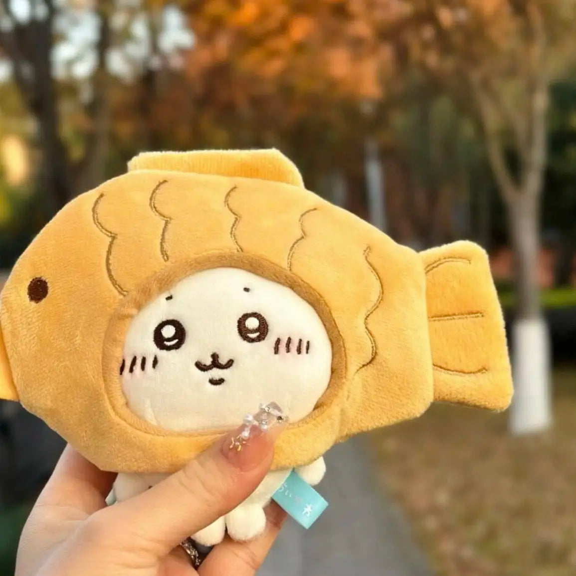 “16.5cm Taiyaki Plush Toy - Cute Fish-Shaped Pastry Stuffed Animal, Soft Cuddly Companion for Kids & Adults, Kawaii Room Decor & Gift”