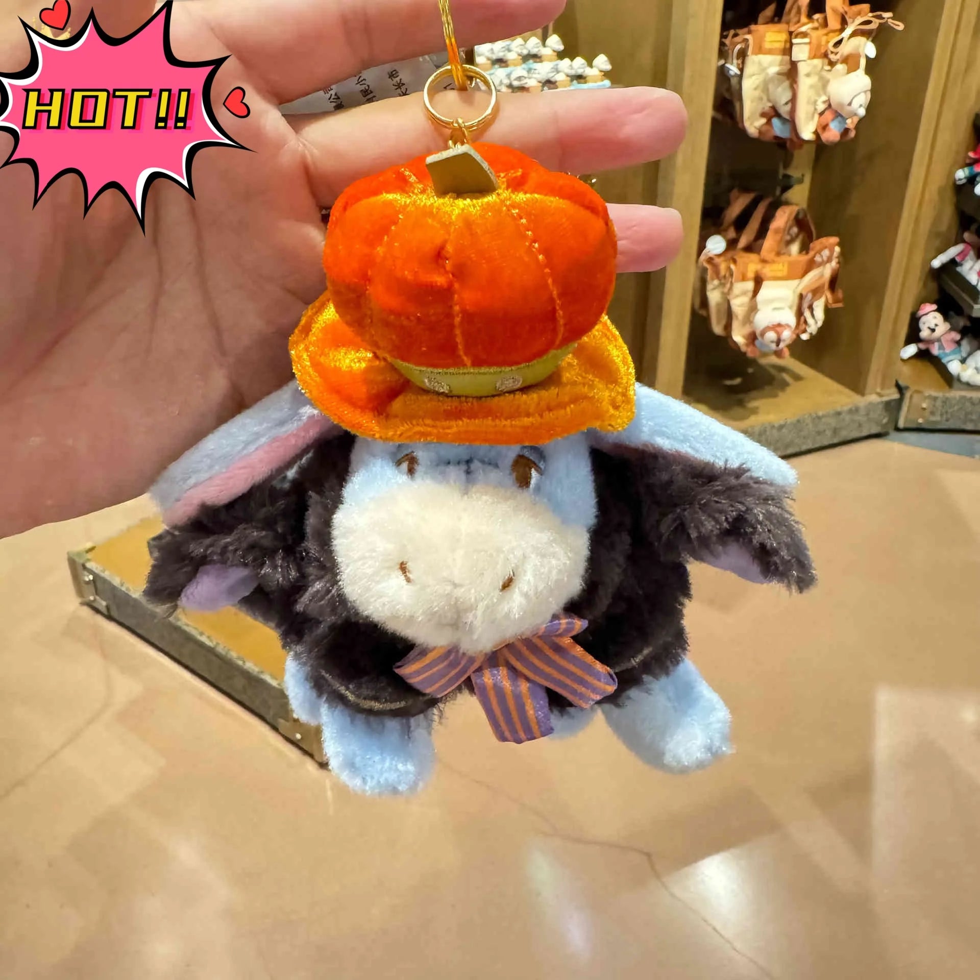Shanghai Disneyland 2024 Halloween Winnie the Pooh, Piglet, Tigger, and Eeyore Plush Toys & Souvenirs