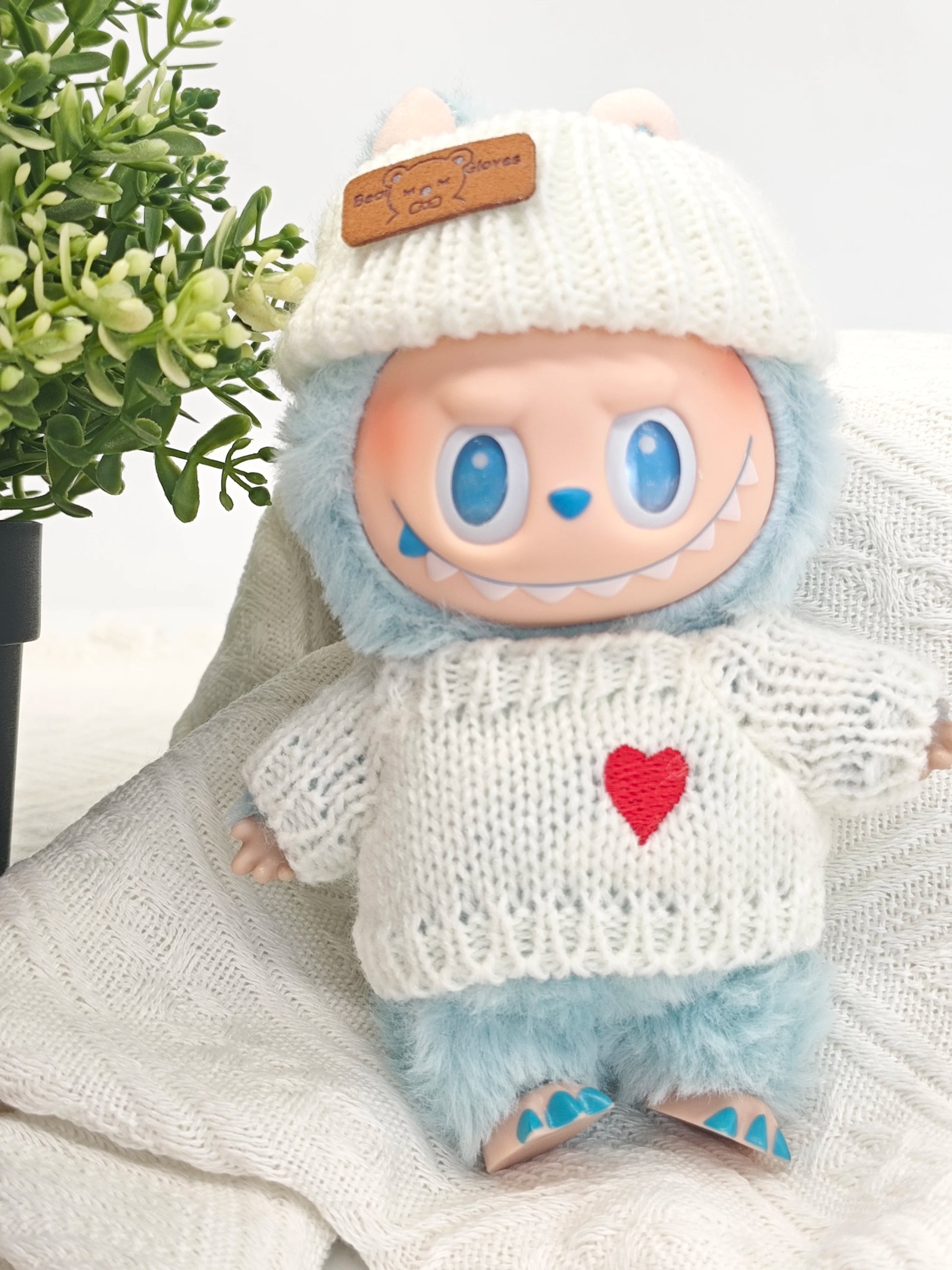 Blind Boxes Sweet Character For Labubu Monster Series Clothes Mystery Kids Charming Toy Fluffy Adorable Huggable Present Lovable