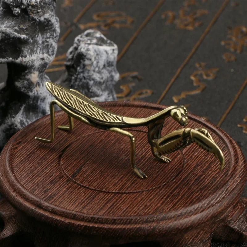 Mini Insect Desk Figurine, Gold-Tone or Black Mantis and Dragonfly Sculpture for Bookshelves, Home Office and Nature-Inspired Decor