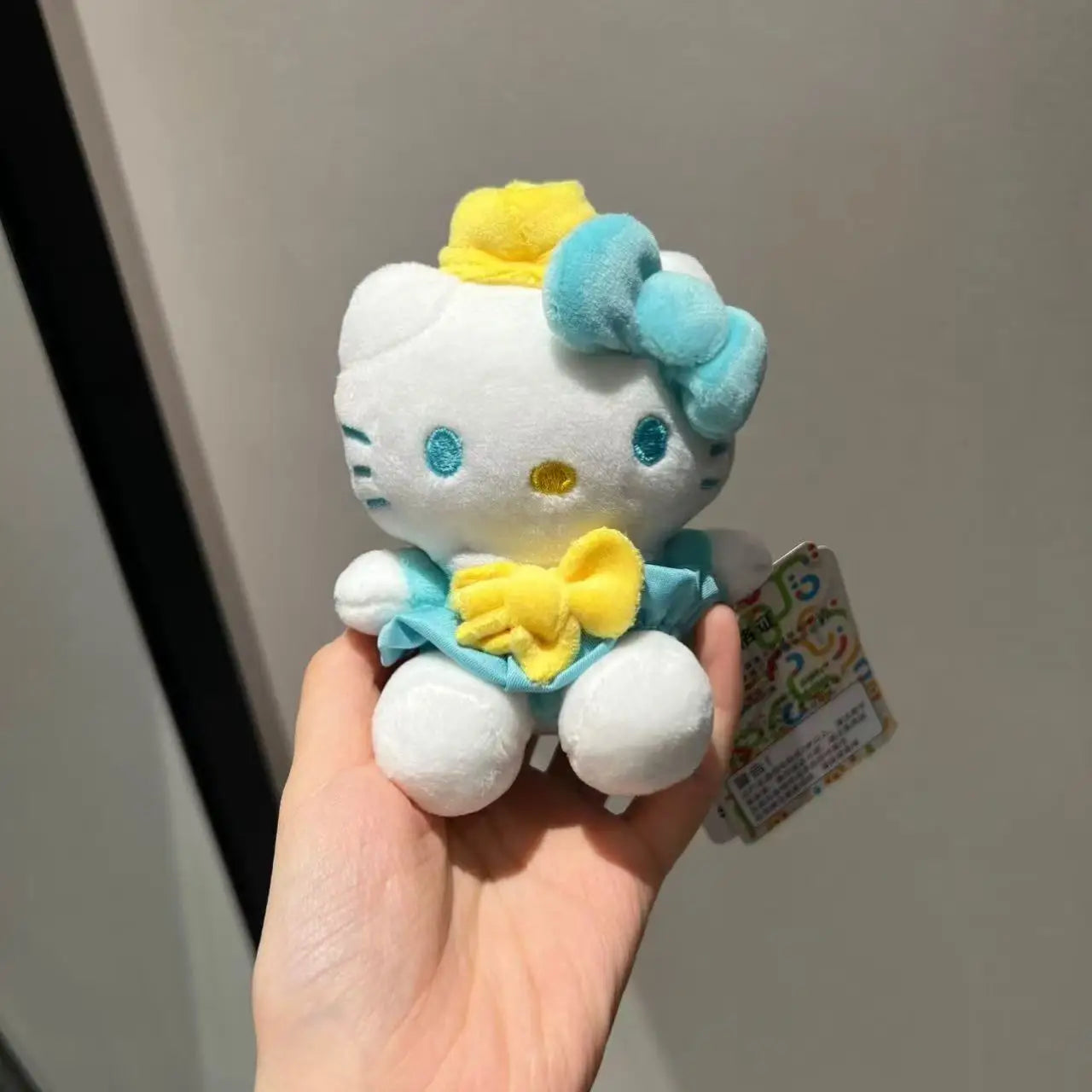 Meet the Whimsical Cartoon Hello Kitty Bag Charms: Your Pocket-Sized Party Crew!