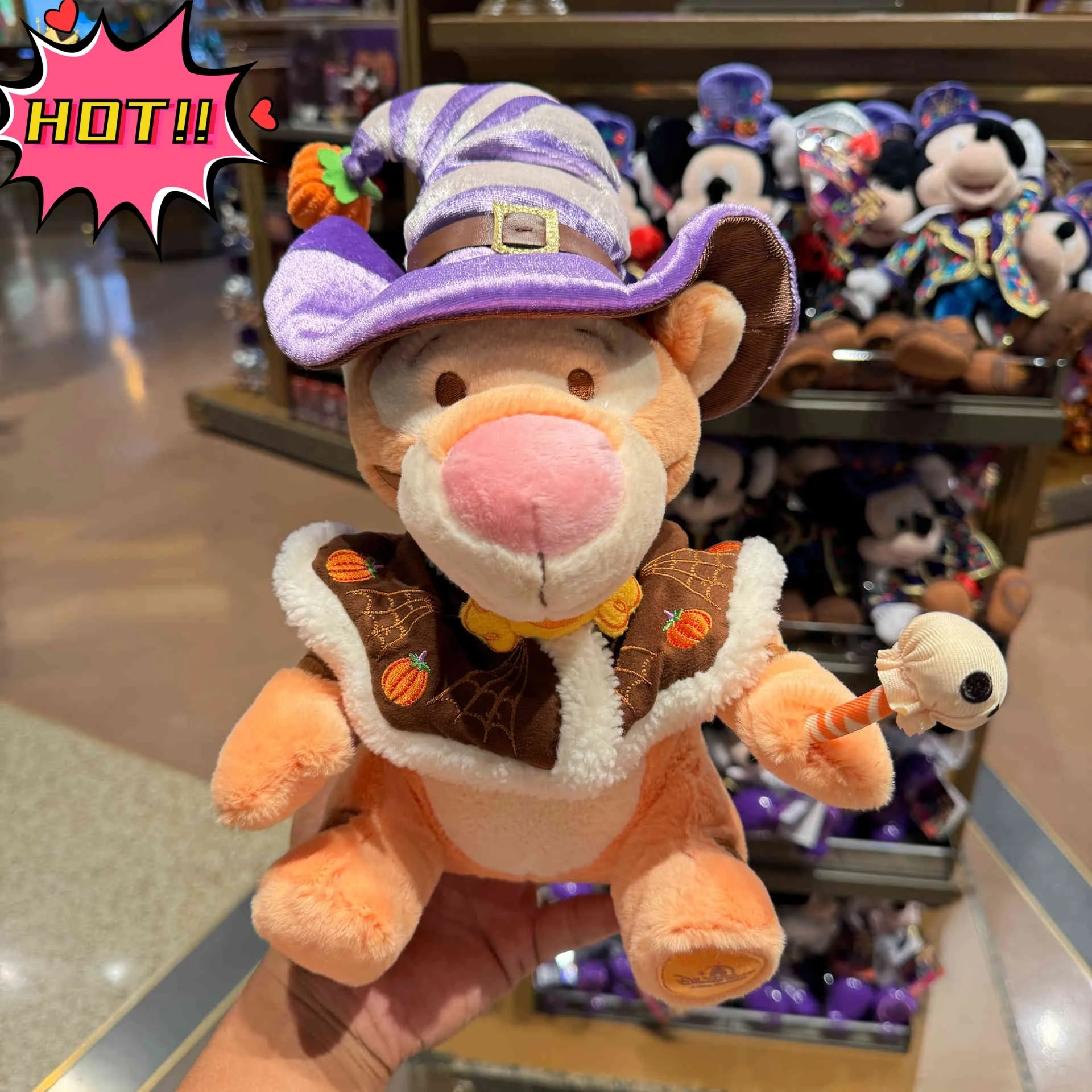 Shanghai Disneyland 2024 Halloween Winnie the Pooh, Piglet, Tigger, and Eeyore Plush Toys & Souvenirs