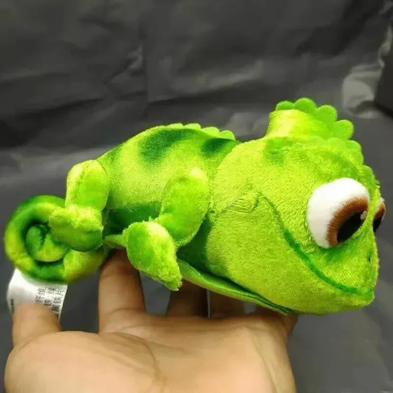 “15cm Green Chameleon Plush Toy - Lifelike Stuffed Animal with Rainforest Charm, Soft Cuddly Companion for Kids &amp; Reptile Lovers”
